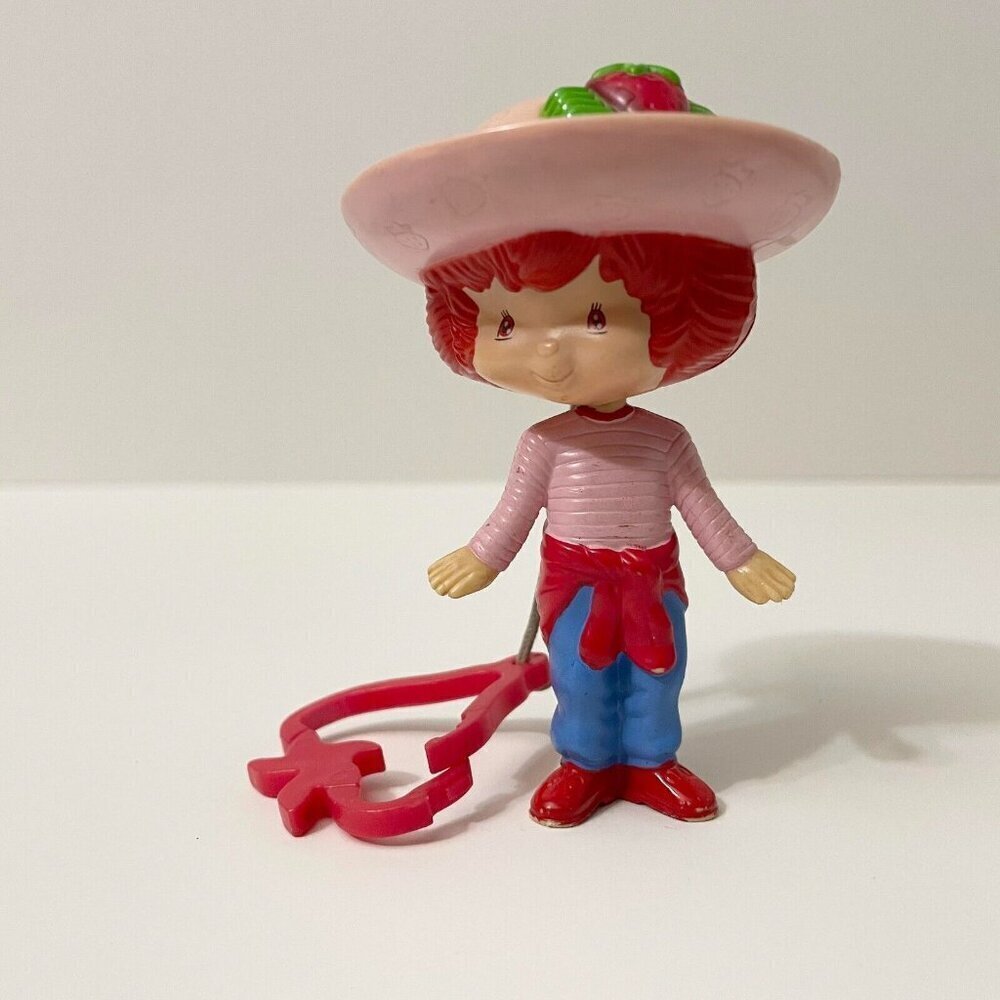 Clip On Plastic Strawberry Shortcake Figure Toy